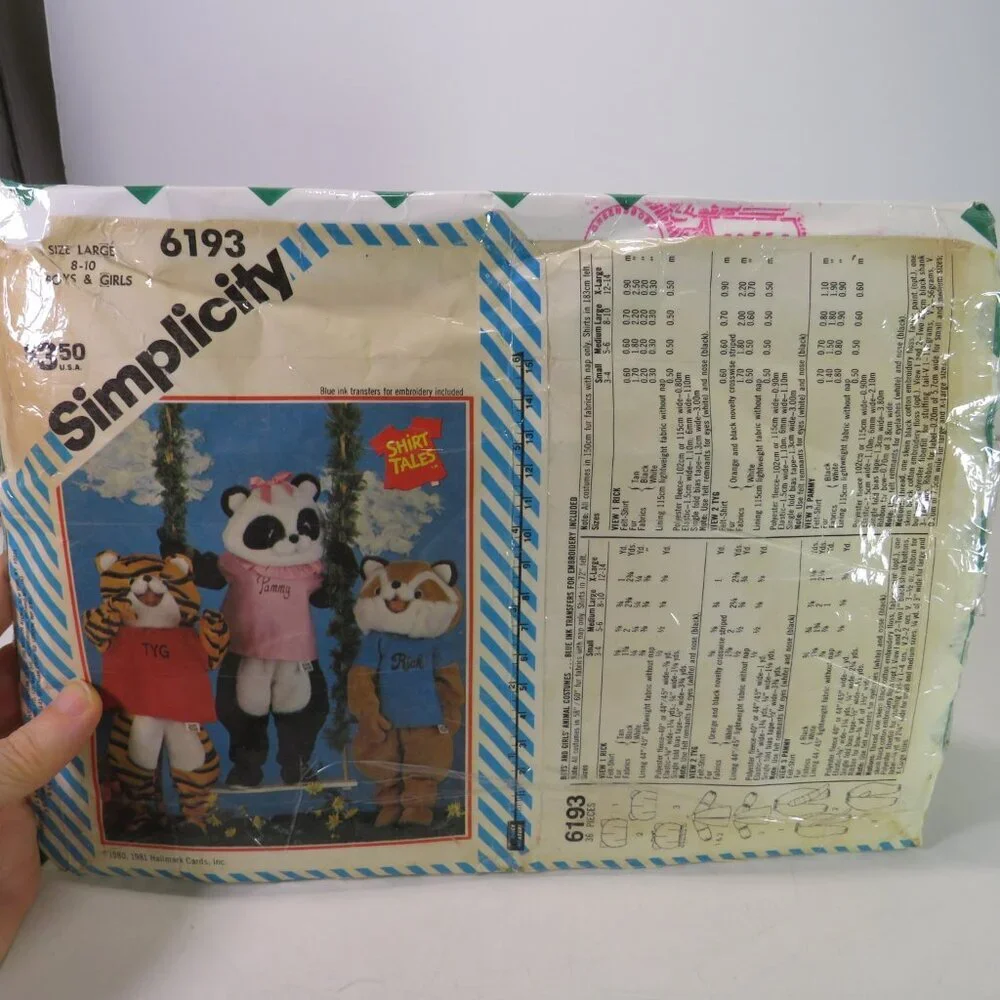 Simplicity 6193 sewing pattern Kid LG 8-10 Tiger, Raccoon, Panda SHIRT TALES
